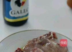 香煎猪排佐缤纷蔬菜沙拉的做法图解4