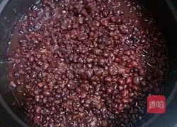 Illustration of how to make red bean paste mooncake fillings 2