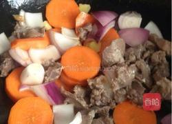 黑椒牛腩的做法图解2