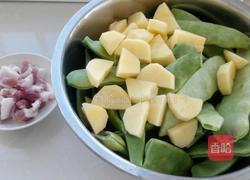 五花肉芸豆炖土豆（简易版）的做法图解1