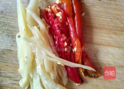 泡椒小黄鱼的做法图解2