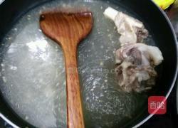 筒骨猪杂汤的做法图解8