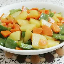 甜椒胡萝卜焖土豆的做法[图]