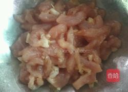 土豆胡萝卜肉丝的做法图解1