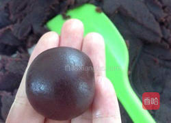 廣式豆沙蛋黃月餅的做法圖解4