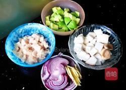 牛油果菌菇炒鸡胸肉的做法图解5