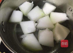 冬瓜蛤蜊排骨汤的做法图解1