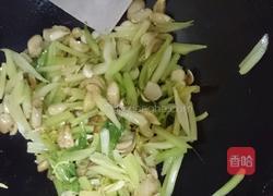 芹菜炒百合的做法图解5