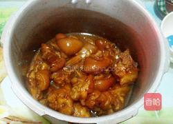 鱿鱼煲猪蹄的做法图解8