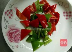 双椒火腿肉丸片的做法图解3