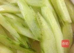 青瓜鱼鳔汤的做法图解3