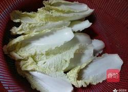 娃娃菜卷肉的做法图解1