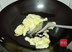 五彩缤纷蛋炒饭的做法图解4