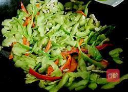 辣椒炒苦瓜的做法图解7