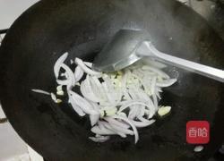 青椒炒香肠的做法图解4