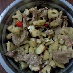 藕丁肉片的做法[图]