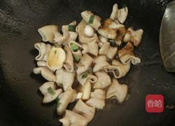 青椒肥肠的做法图解3