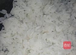 虾仁蛋炒饭的做法图解1