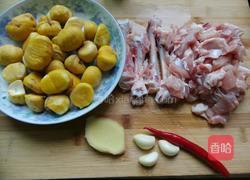 板栗烧鸡的做法图解1