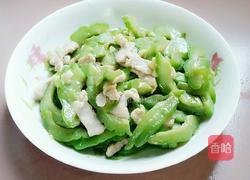 蒜蓉苦瓜炒瘦肉的做法图解10