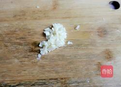 蒜蓉苦瓜炒瘦肉的做法图解4