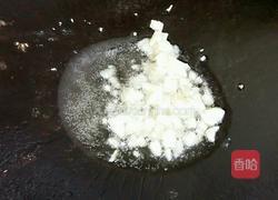 蒜蓉苦瓜炒瘦肉的做法图解5