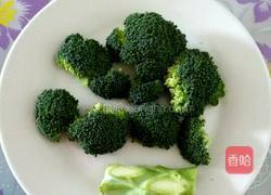 白灼西兰花的做法图解2