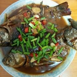 红烧鲫鱼的做法[图]
