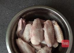 蚝油鸡翅的做法图解1