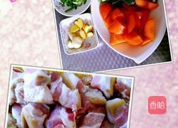 啤酒焖胡萝卜五花肉的做法图解1