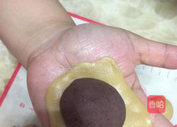 豆沙蛋黄广式月饼的做法图解8