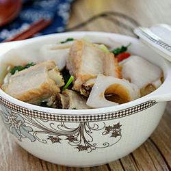 莲藕炖排骨的做法[图]