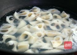 莲藕炖排骨的做法图解3