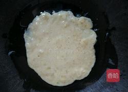 宝宝辅食〈香蕉鸡蛋饼〉的做法图解6