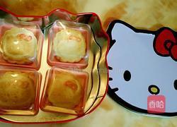 kitty 猫椰汁奶油蛋黄酱月饼的做法图解12