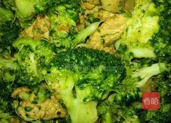 西兰花炒肉的做法图解5