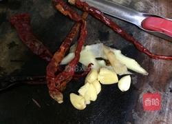 腊肉焖竹笋干的做法图解5