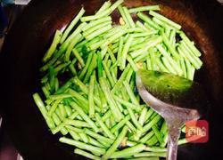 简炒缸豆的做法图解3