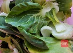 鸡蛋西红柿海鲜面的做法图解2