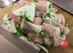 孜然鸡肉丸的做法图解1