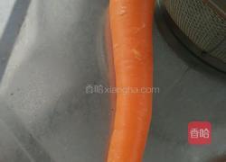 胡萝卜丸子的做法图解1