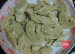 素面筋炒五花肉的做法图解5