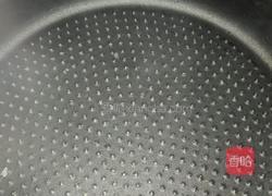 红糖米酒荷包蛋的做法图解2