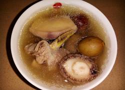 橄榄海鲜汤