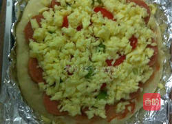 香肠披萨的做法图解7