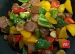 彩椒炒香肠的做法图解4