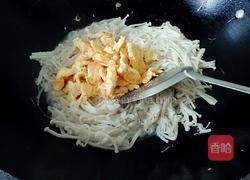 金针菇炒鸡蛋的做法图解8