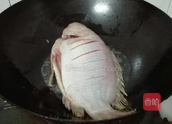煎罗非鱼的做法图解3
