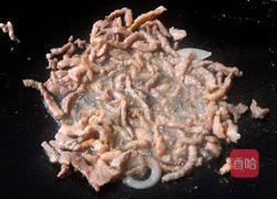 肉炒洋葱榨菜丝的做法图解3