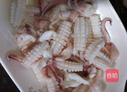 鱿鱼炒香芹的做法图解5